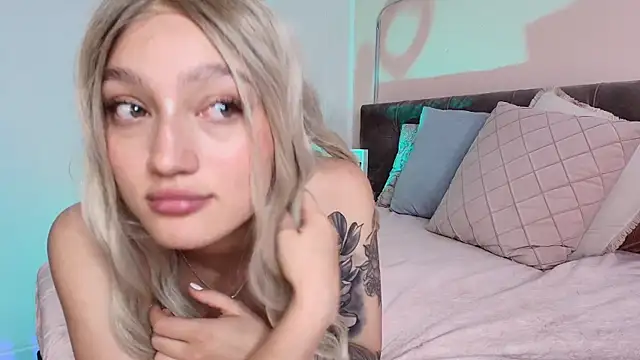 Giaa Ross online show from January 17, 2025, 5:41 pm