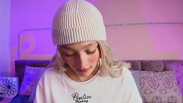 Giaa Ross online show from January 27, 2025, 2:35 pm