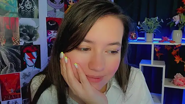 Snapshot of Lina_Brownie chatting on December 13, 2024, 5:16 am Lina Brownie online show from December 13, 2024, 5:16 am