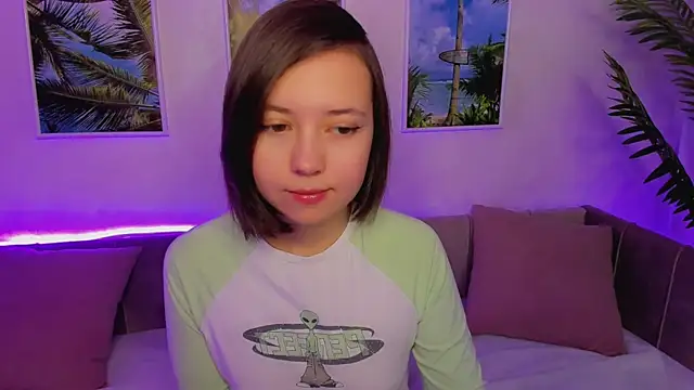 Snapshot of Lina_Brownie chatting on January 20, 2025, 5:37 am Lina Brownie online show from January 20, 2025, 5:37 am