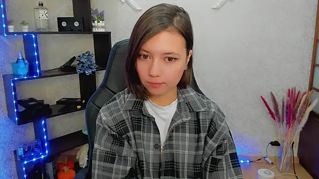 Snapshot of Lina_Brownie chatting on January 25, 2025, 2:26 am Lina Brownie online show from January 25, 2025, 2:26 am