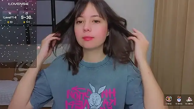 Snapshot of Lina_Brownie chatting on December 15, 2025, 3:22 am Lina Brownie online show from December 15, 2025, 3:22 am