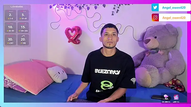 Snapshot of Angel_owen1 chatting on December 6, 2024, 11:11 am Angel owen1 online show from December 6, 2024, 11:11 am