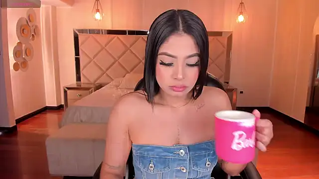 Snapshot of AlyssaDean chatting on March 14, 2025, 12:40 pm AlyssaDean online show from March 14, 2025, 12:40 pm