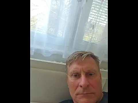 Snapshot of johnnym1 chatting on March 18, 2026, 12:19 pm johnnym1 online show from March 18, 2026, 12:19 pm