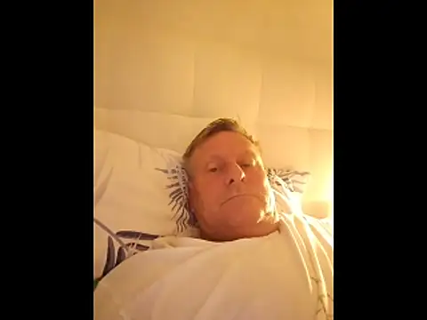 Snapshot of johnnym1 chatting on June 1, 2026, 4:14 am johnnym1 online show from June 1, 2026, 4:14 am