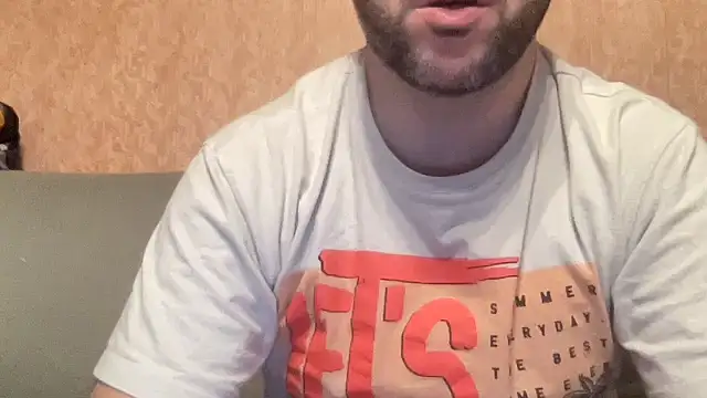 Snapshot of RedDante89 chatting on January 22, 2025, 4:44 pm RedDante89 online show from January 22, 2025, 4:44 pm