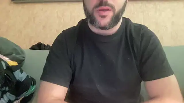 Snapshot of RedDante89 chatting on February 21, 2025, 9:45 am RedDante89 online show from February 21, 2025, 9:45 am