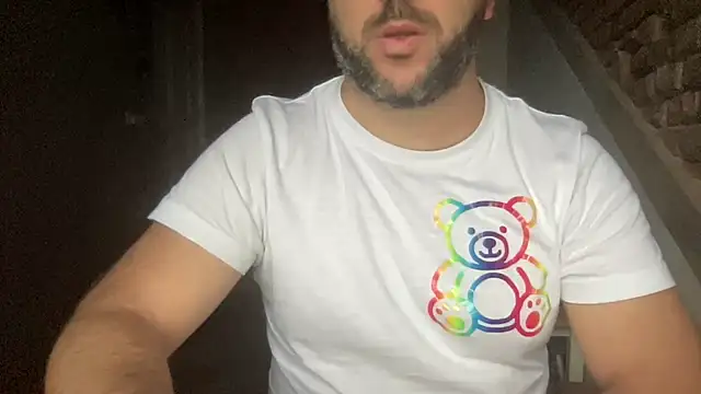 Snapshot of RedDante89 chatting on November 3, 2025, 7:09 am RedDante89 online show from November 3, 2025, 7:09 am