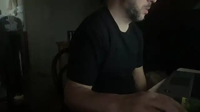 Snapshot of RedDante89 chatting on March 11, 2026, 7:03 am RedDante89 online show from March 11, 2026, 7:03 am