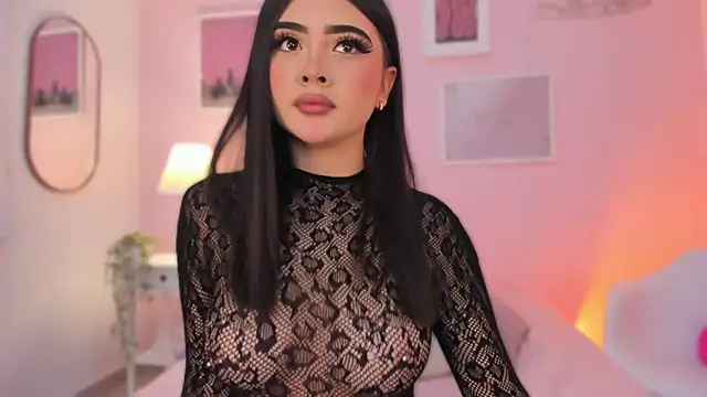 Snapshot of little-natt chatting on February 8, 2025, 12:17 pm little-natt online show from February 8, 2025, 12:17 pm