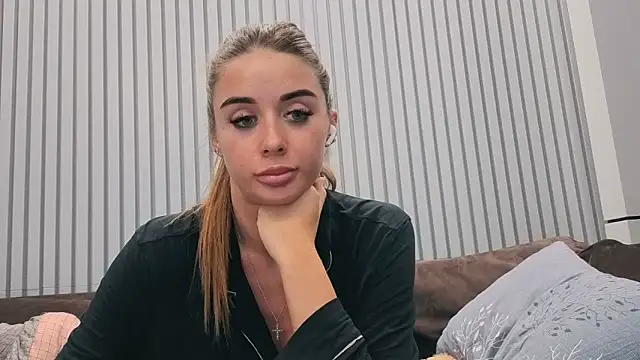 Snapshot of your_bunnygirl chatting on September 24, 2025, 5:49 pm your bunnygirl online show from September 24, 2025, 5:49 pm