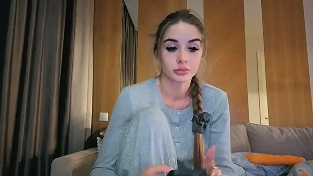 Snapshot of your_bunnygirl chatting on October 2, 2025, 5:53 pm your bunnygirl online show from October 2, 2025, 5:53 pm