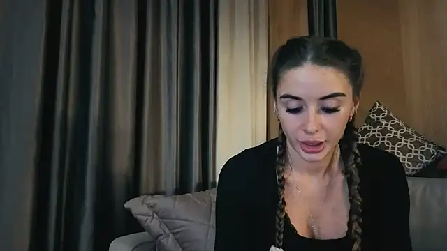 Snapshot of your_bunnygirl chatting on November 7, 2025, 9:15 pm your bunnygirl online show from November 7, 2025, 9:15 pm