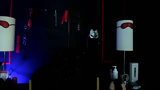 Snapshot of CharlotteScotte chatting on October 31, 2025, 12:06 pm CharlotteScotte online show from October 31, 2025, 12:06 pm