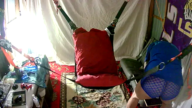 Snapshot of Cummerforyouu2 chatting on March 21, 2026, 6:07 am Cummerforyouu2 online show from March 21, 2026, 6:07 am