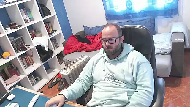 ravingr4d4 online show from November 26, 2025, 10:49 am