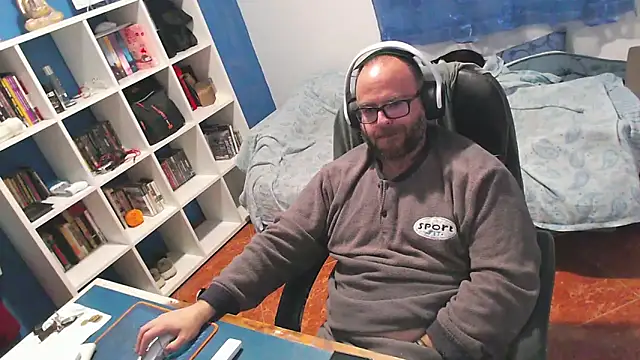 ravingr4d4 online show from February 28, 2026, 12:44 am