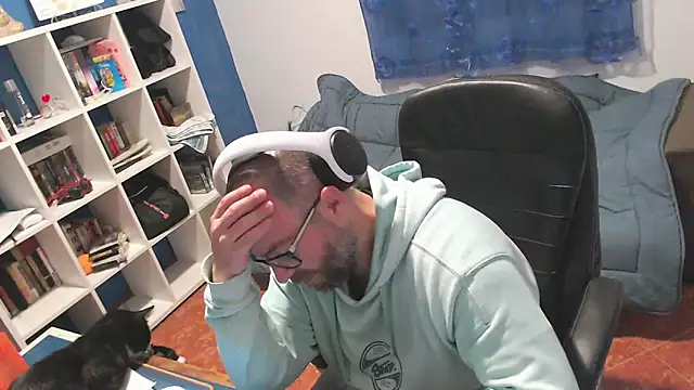 ravingr4d4 online show from March 23, 2026, 11:09 pm