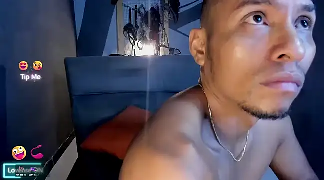 Snapshot of Abra_ham13 chatting on January 21, 2025, 12:18 pm Abra ham13 online show from January 21, 2025, 12:18 pm