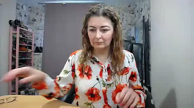 Helen1974 online show from February 17, 2025, 7:04 am