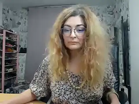 Helen1974 online show from March 13, 2025, 1:54 am