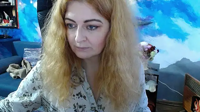 Helen1974 online show from November 25, 2025, 9:20 am