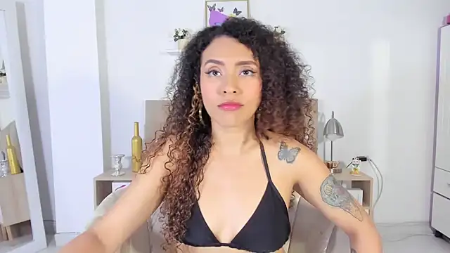 Zoe Gruber online show from May 18, 2026, 12:29 am