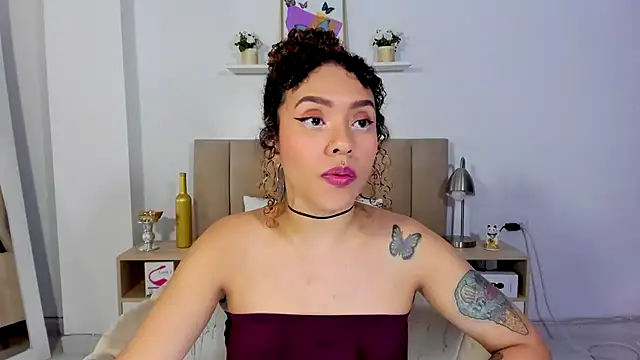 Zoe Gruber online show from July 24, 2026, 12:19 am