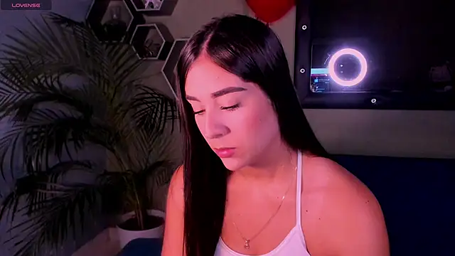 Snapshot of Sussy_Bell01 chatting on February 18, 2025, 7:52 pm Sussy Bell01 online show from February 18, 2025, 7:52 pm