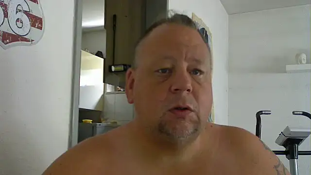 Snapshot of pimmelmann3 chatting on June 22, 2026, 8:33 am pimmelmann3 online show from June 22, 2026, 8:33 am