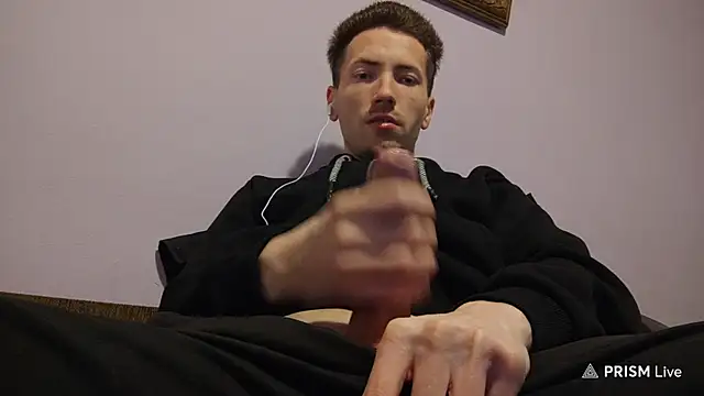  Hocthus  online show from January 27, 2025, 4:54 pm