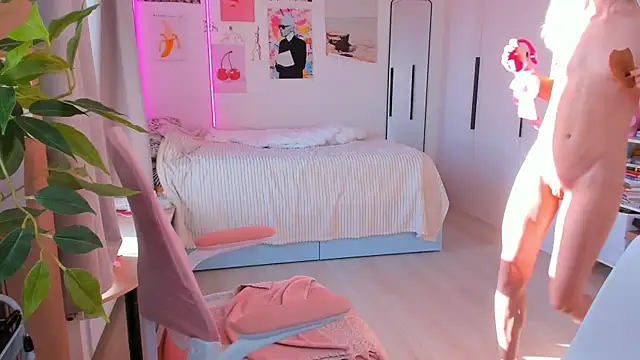 Lily Young online show from June 2, 2026, 3:30 am