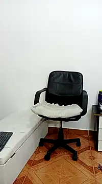 Snapshot of madonna101 chatting on March 8, 2025, 12:44 am madonna101 online show from March 8, 2025, 12:44 am