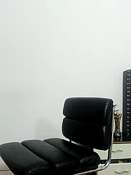 Snapshot of madonna101 chatting on March 17, 2025, 11:00 pm madonna101 online show from March 17, 2025, 11:00 pm