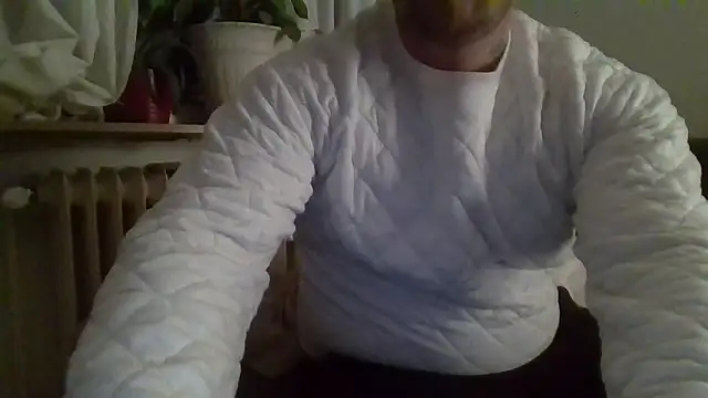 Fuckbuddy36 online show from March 10, 2025, 8:23 pm