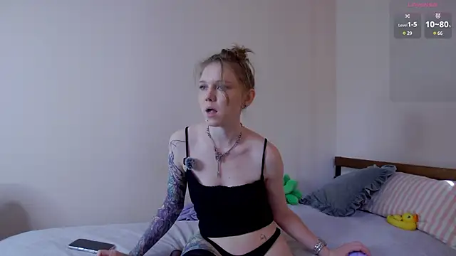lessysweety online show from July 15, 2026, 2:50 am