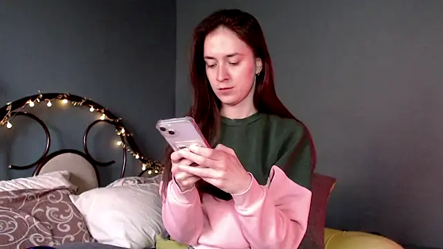 wow  kelly online show from April 17, 2026, 3:04 pm