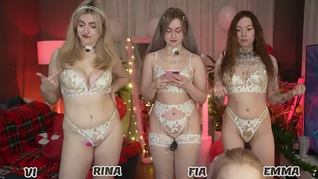 your favoritegirls online show from December 20, 2025, 2:51 am