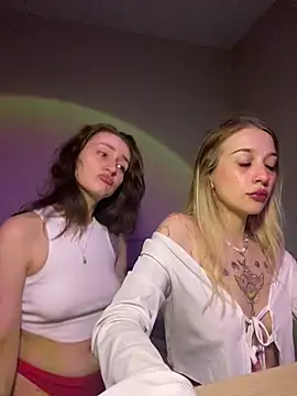 Dooubletroublee online show from March 5, 2025, 12:49 am