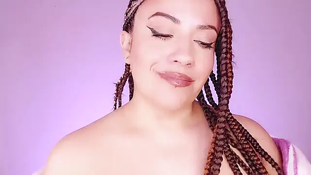 Snapshot of Latina_hot2024 chatting on March 5, 2025, 1:10 am Latina hot2024 online show from March 5, 2025, 1:10 am