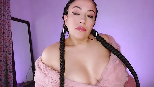 Snapshot of Latina_hot2024 chatting on March 19, 2025, 1:54 am Latina hot2024 online show from March 19, 2025, 1:54 am