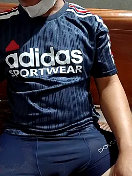 Snapshot of Vvvvvieett chatting on October 7, 2025, 12:41 am Vvvvvieett online show from October 7, 2025, 12:41 am