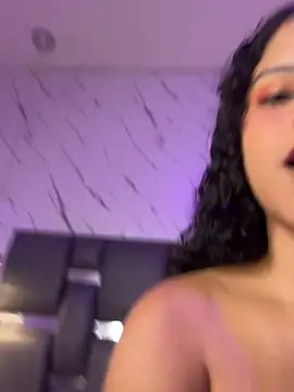 PittAndLunaa online show from March 18, 2026, 1:47 pm