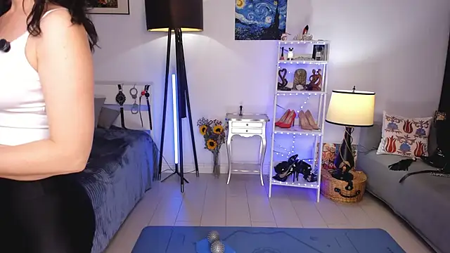 Snapshot of MissAliciaFD chatting on October 29, 2025, 10:17 am MissAliciaFD online show from October 29, 2025, 10:17 am