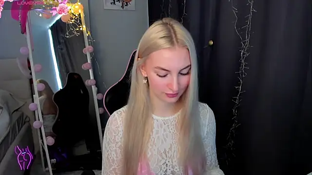 Kimmy powell online show from March 24, 2026, 3:00 am