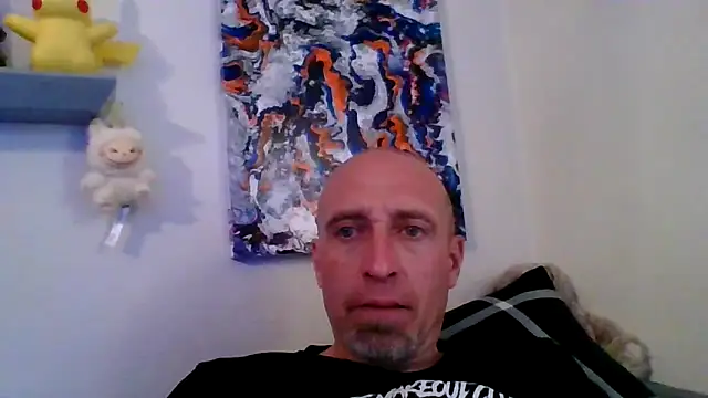 Snapshot of El_Gizmo chatting on April 24, 2026, 1:52 am El Gizmo online show from April 24, 2026, 1:52 am