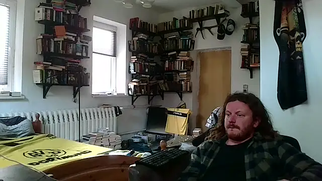 sunr1sa online show from November 19, 2025, 2:39 pm