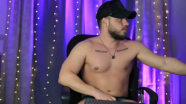 Snapshot of juliusmasters chatting on January 21, 2025, 11:55 pm juliusmasters online show from January 21, 2025, 11:55 pm