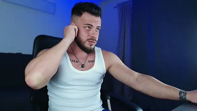 Snapshot of juliusmasters chatting on January 23, 2025, 8:24 pm juliusmasters online show from January 23, 2025, 8:24 pm